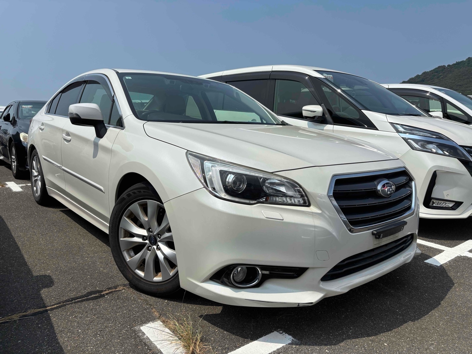 SUBARU LEGACY B4 B4 4WD Thumbnail 1