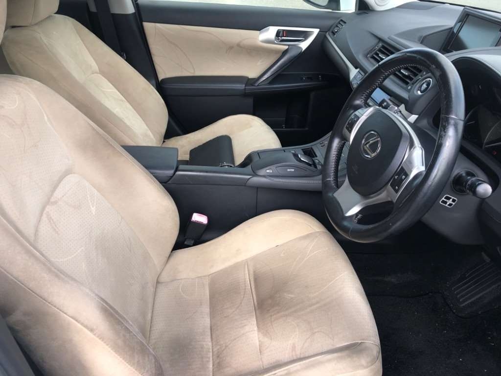 LEXUS CT CT200H VERSION C Thumbnail 3