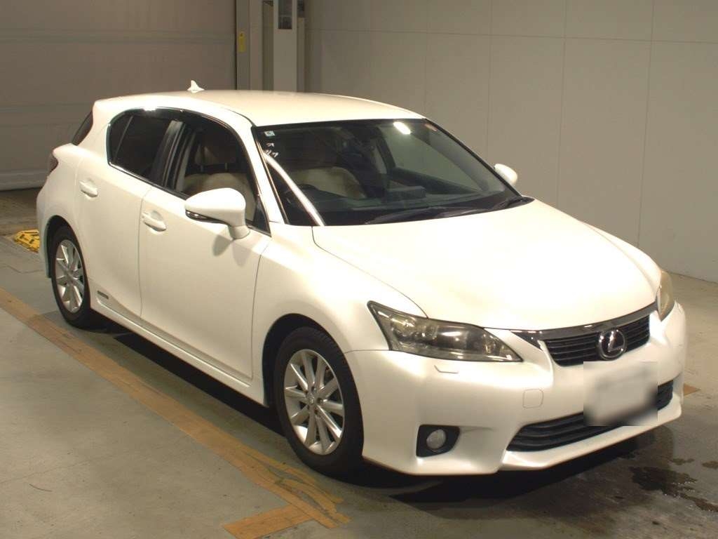 LEXUS CT CT200H VERSION C Thumbnail 4
