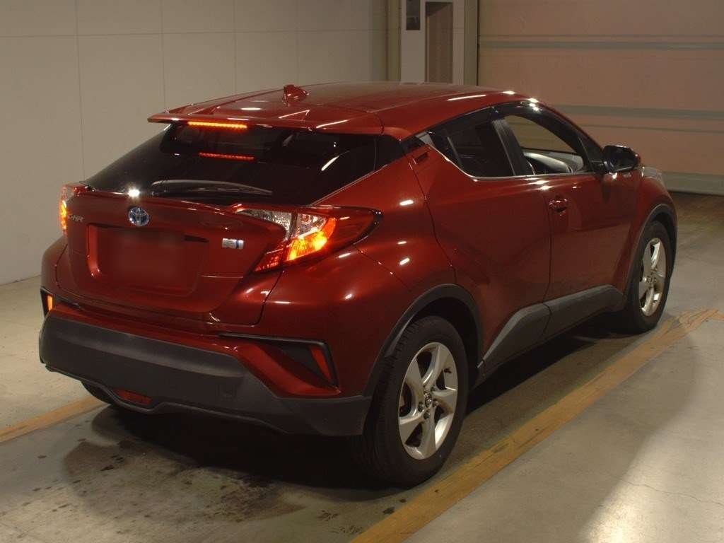 TOYOTA C-HR S Thumbnail 4