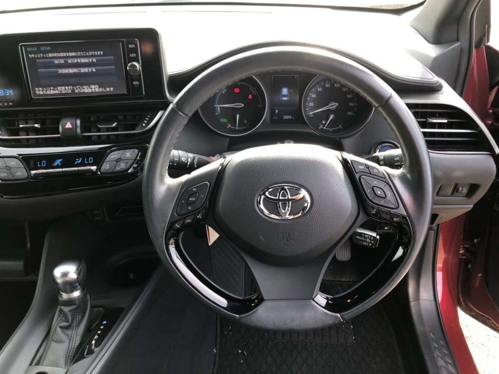 TOYOTA C-HR S Thumbnail 8