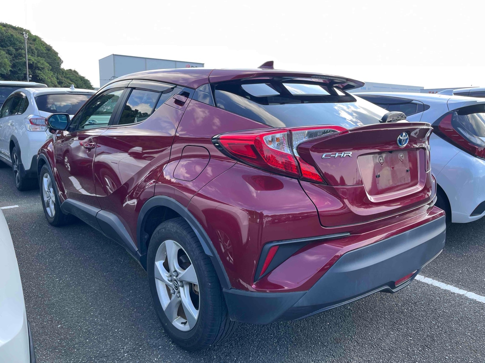 TOYOTA C-HR S Thumbnail 2