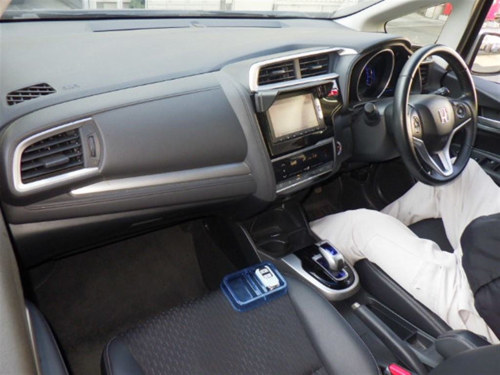 HONDA FIT HYBRID L PACKAGE Thumbnail 3