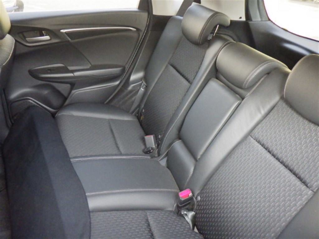 HONDA FIT HYBRID L PACKAGE Thumbnail 6