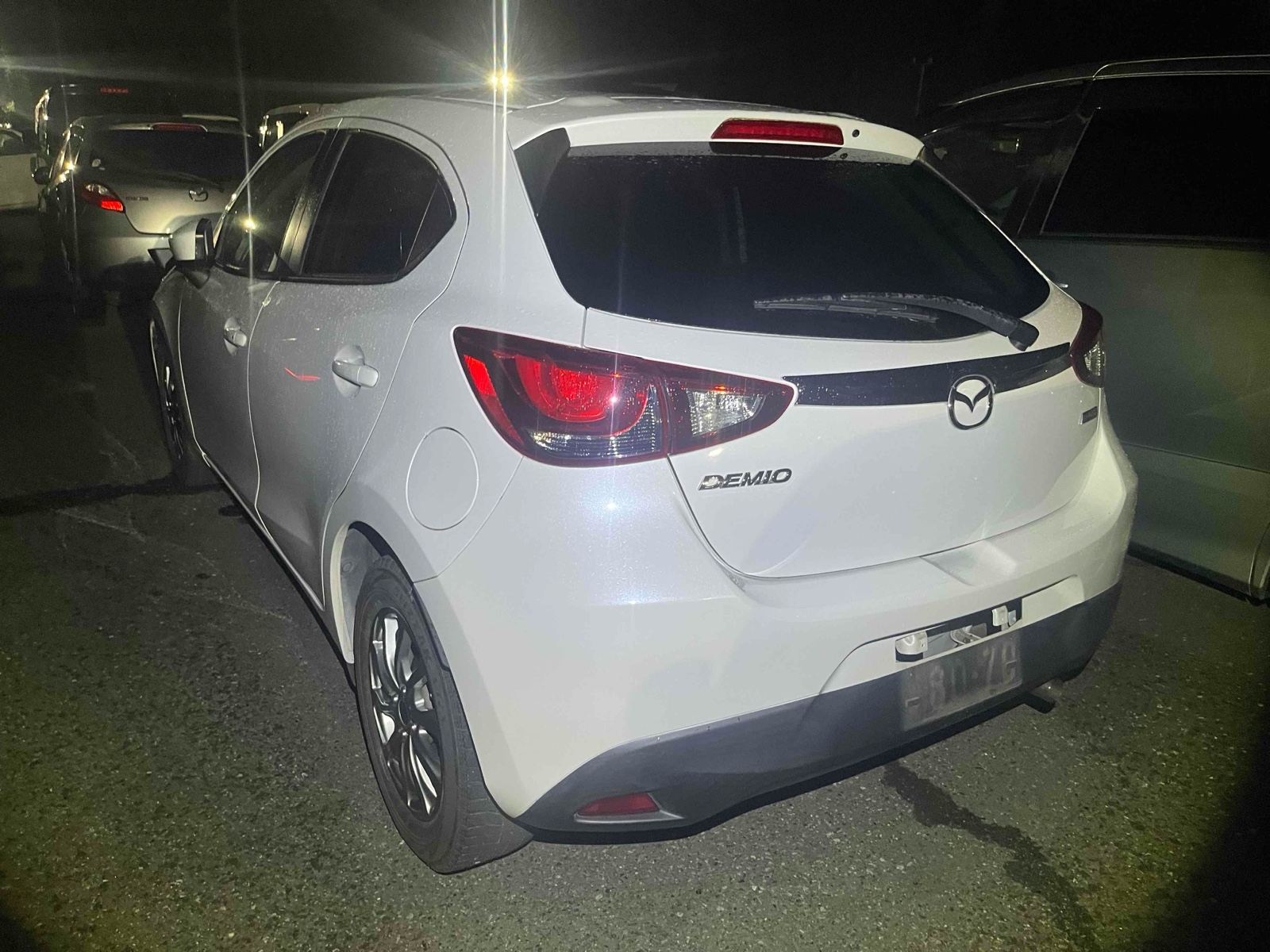 MAZDA DEMIO 13S Thumbnail 8
