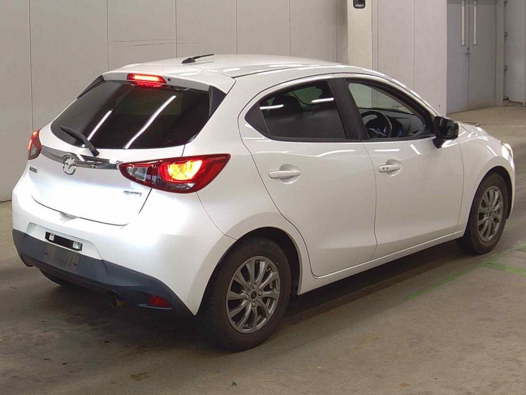 MAZDA DEMIO 13S Thumbnail 5