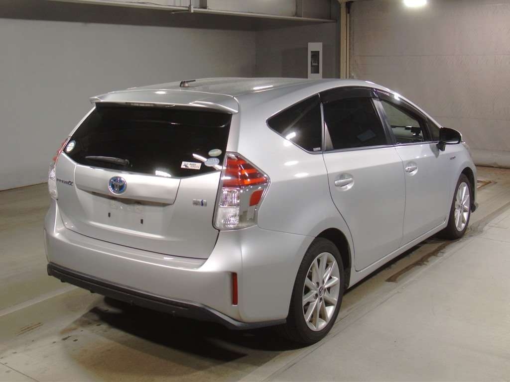 TOYOTA PRIUS ALPHA S TOURINGSELECTION Thumbnail 4