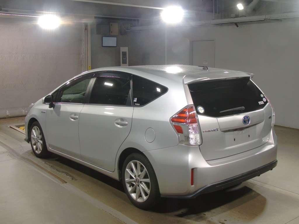 TOYOTA PRIUS ALPHA S TOURINGSELECTION Thumbnail 6