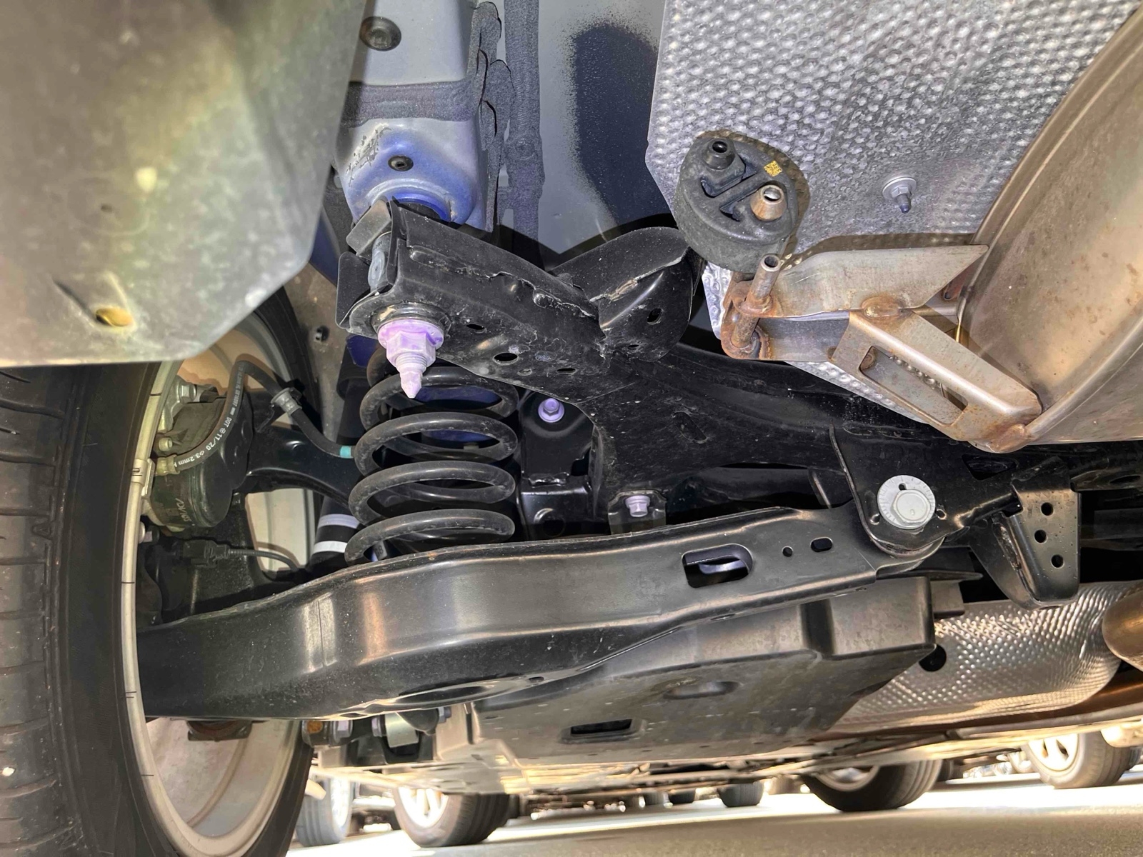 TOYOTA COROLLA TUOURING HYBRID S Thumbnail 23