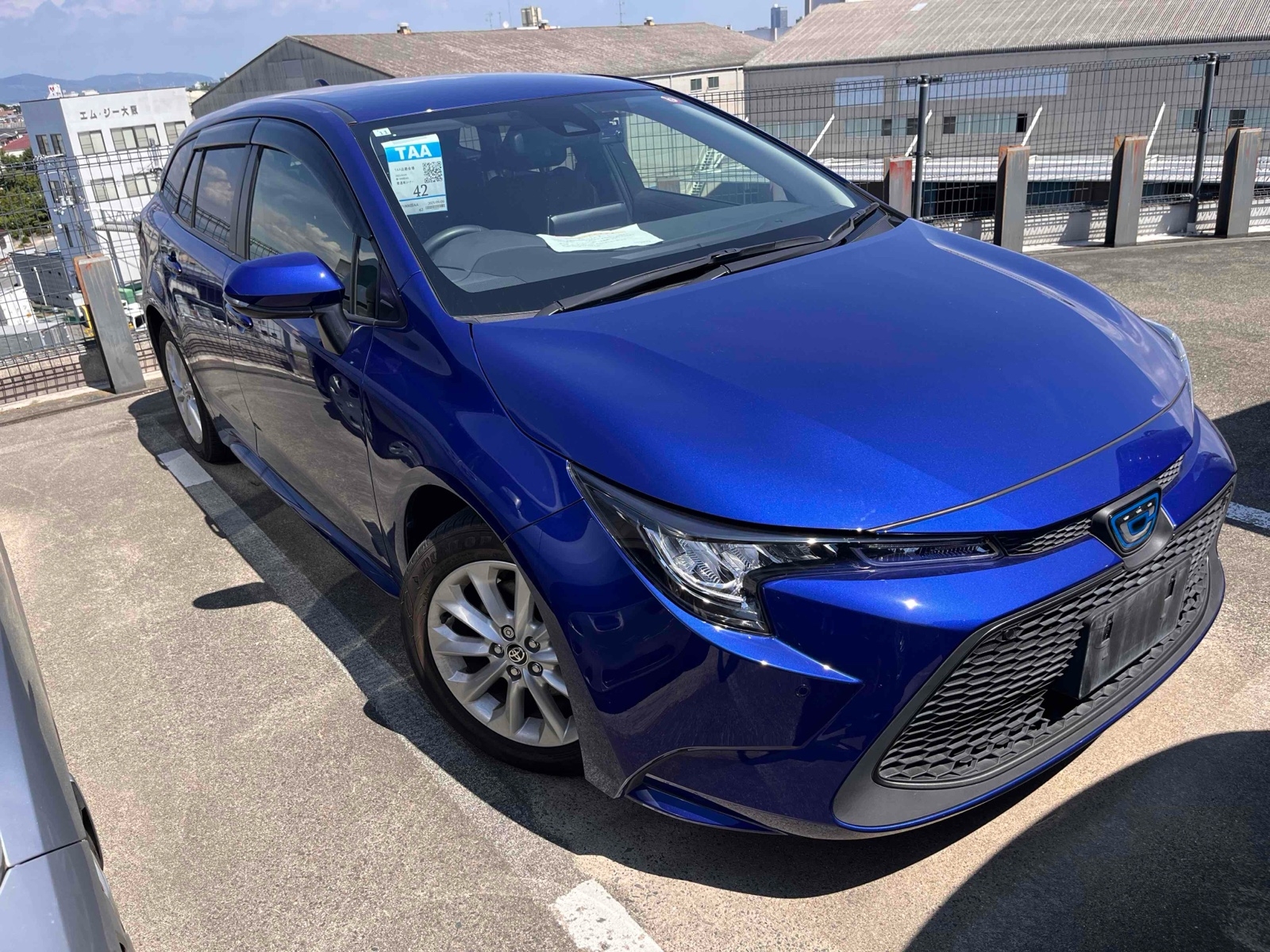 TOYOTA COROLLA TUOURING HYBRID S Thumbnail 1