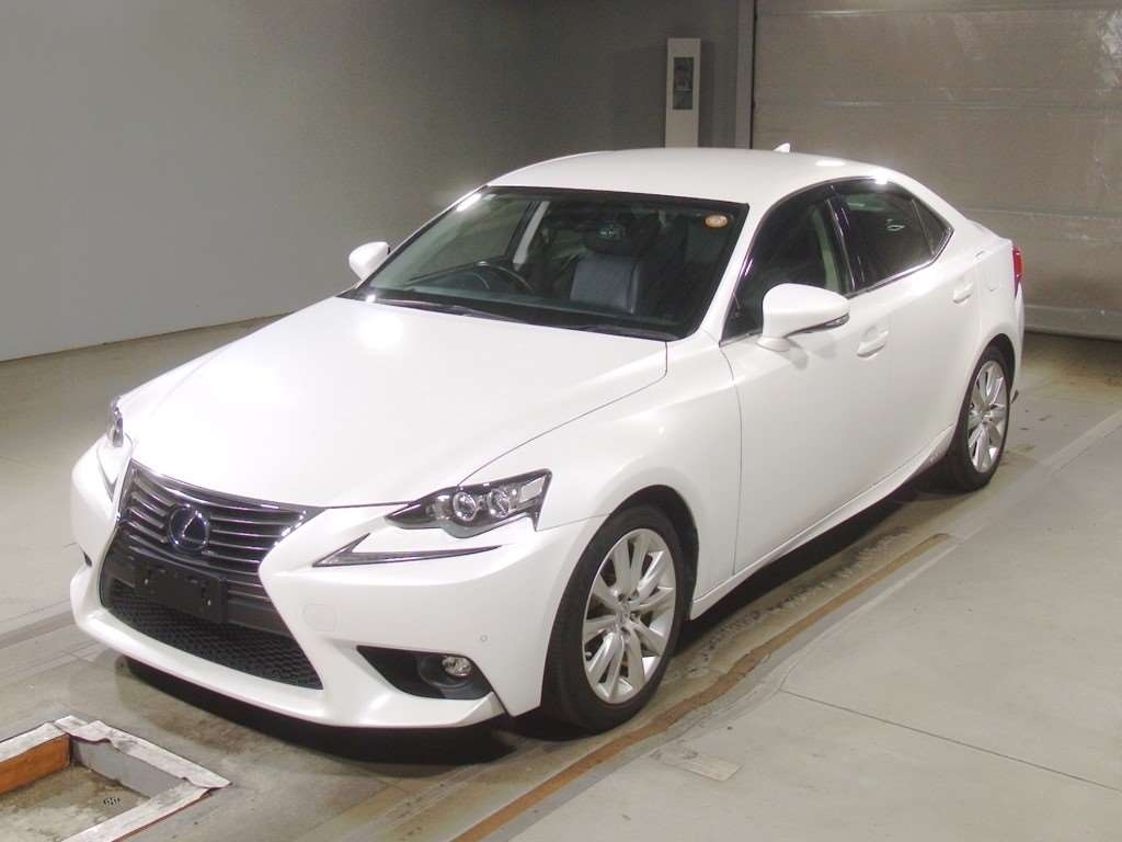 LEXUS IS IS300H Thumbnail 3