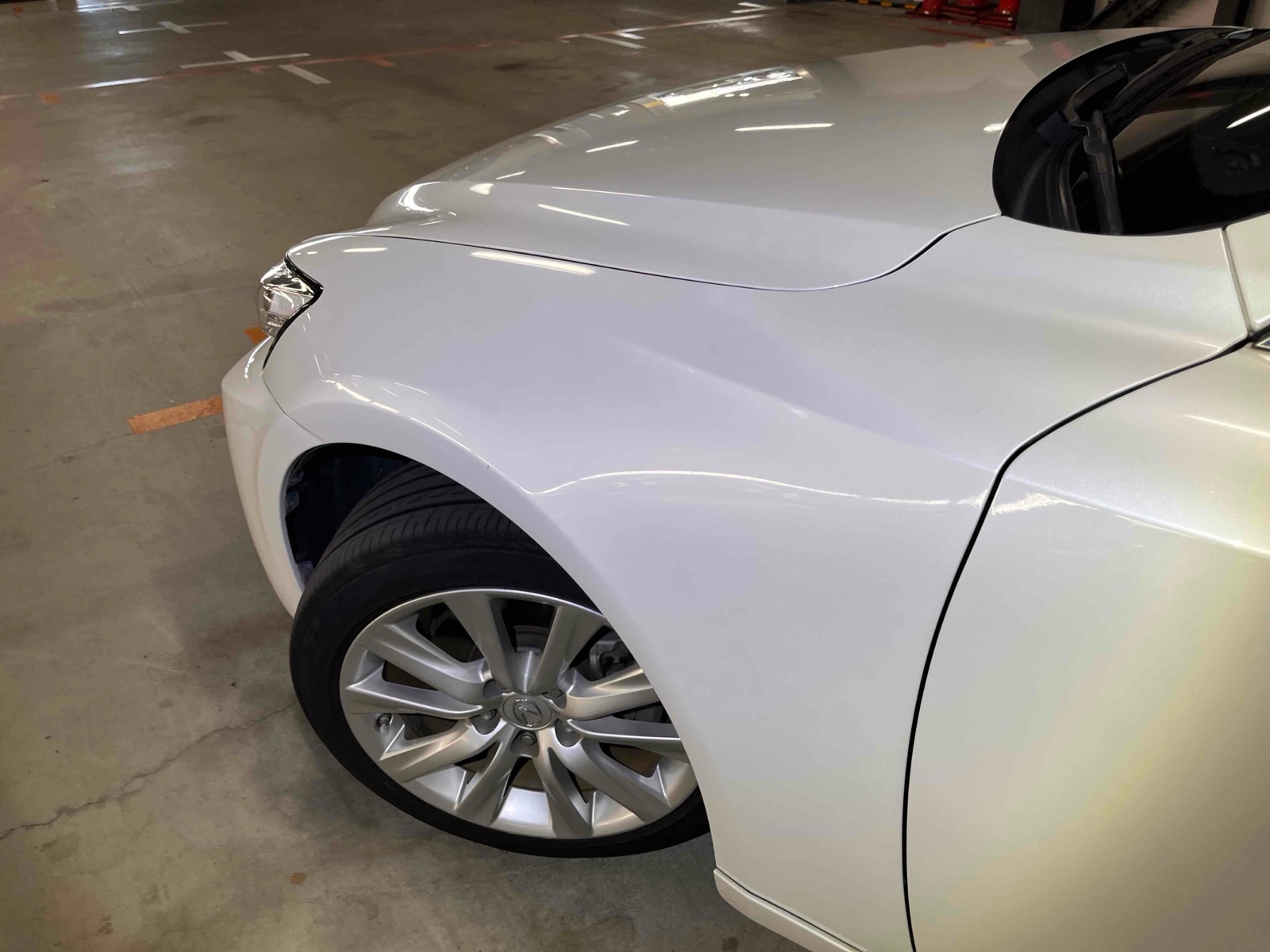 LEXUS IS IS300H Thumbnail 22