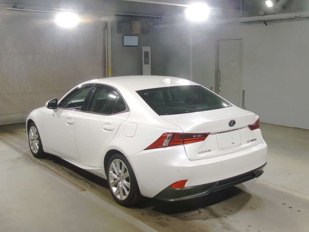 LEXUS IS IS300H Thumbnail 9