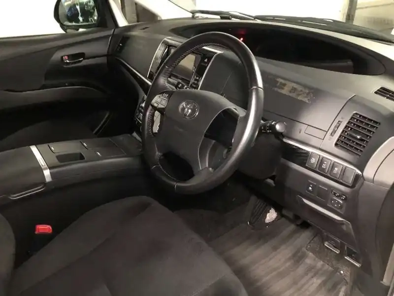 TOYOTA ESTIMA HYBRID AERAS 4WD Thumbnail 3