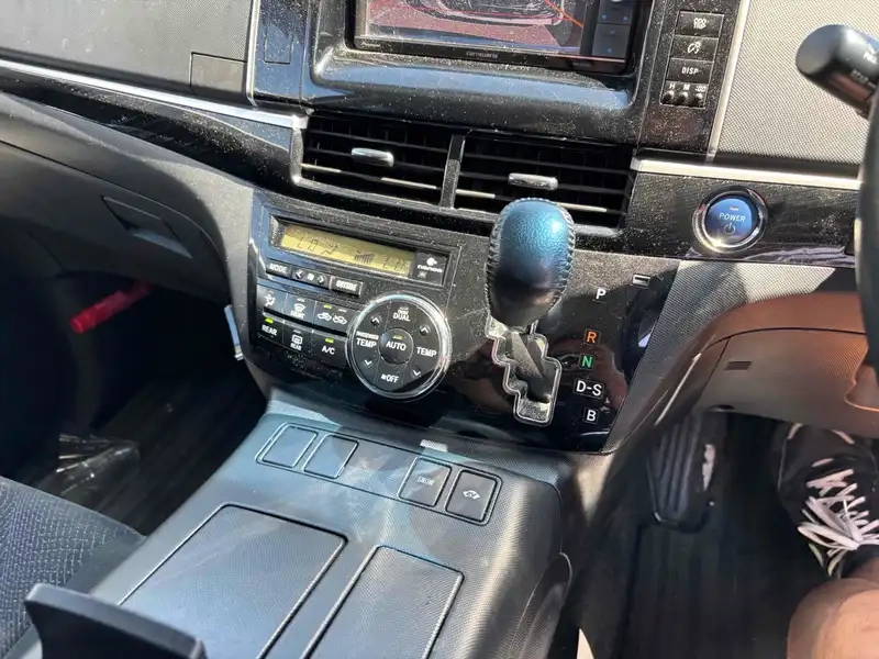 TOYOTA ESTIMA HYBRID AERAS 4WD Thumbnail 22