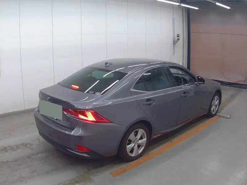 LEXUS IS 4D IS300H Thumbnail 7