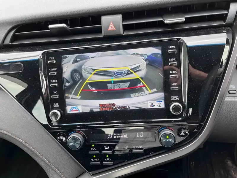 TOYOTA CAMRY X Thumbnail 13