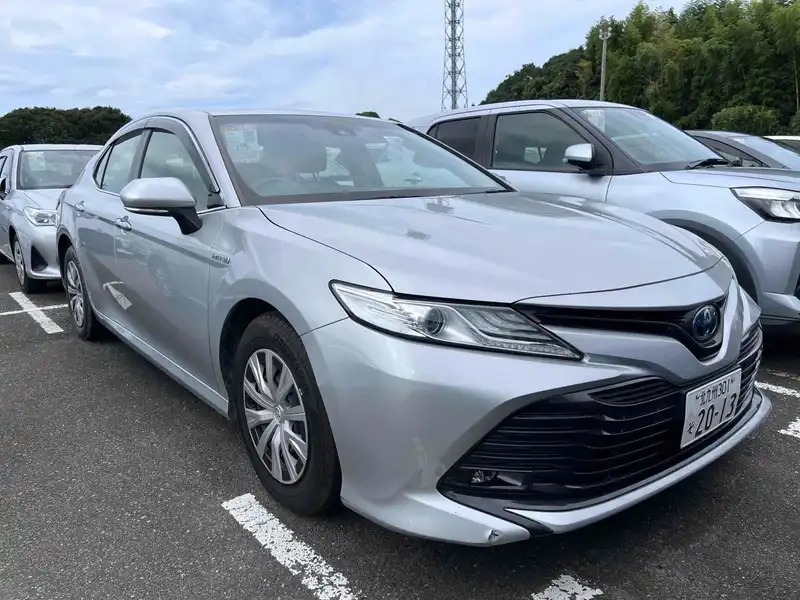TOYOTA CAMRY X Thumbnail 1