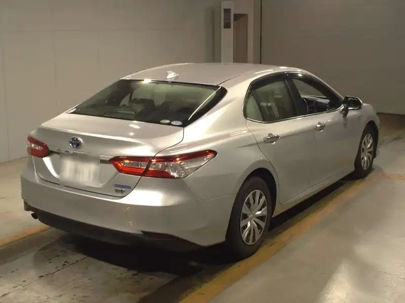 TOYOTA CAMRY X Thumbnail 4