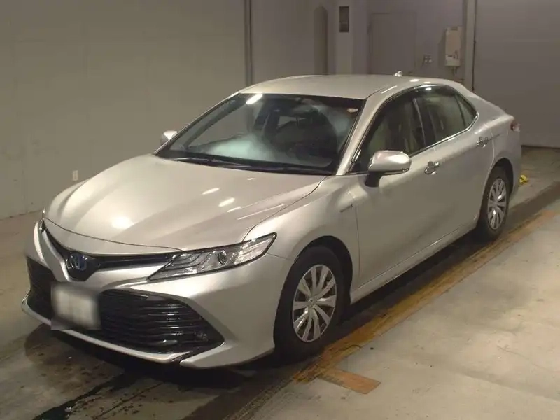 TOYOTA CAMRY X Thumbnail 3
