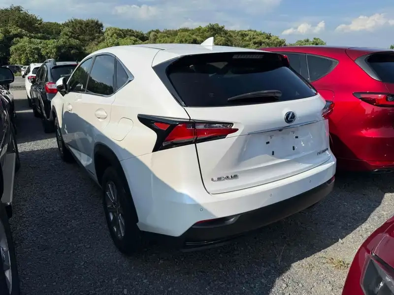 LEXUS NX NX300H I PACKAGE Thumbnail 2