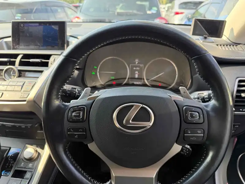 LEXUS NX NX300H I PACKAGE Thumbnail 14
