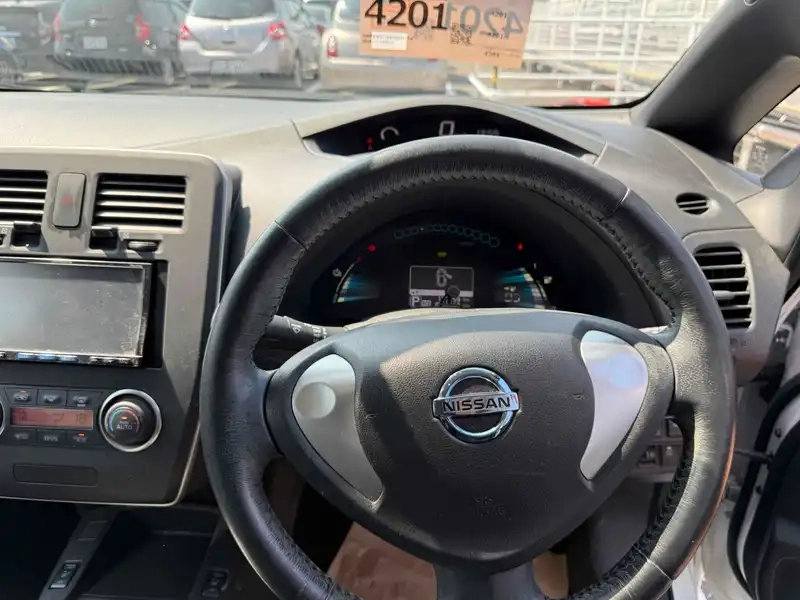 NISSAN LEAF  Thumbnail 13