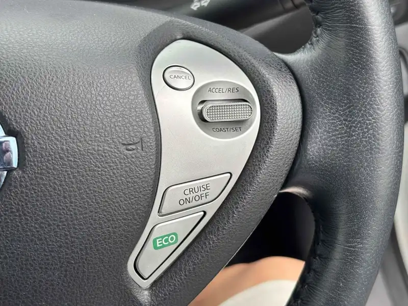 NISSAN LEAF 24X Thumbnail 10