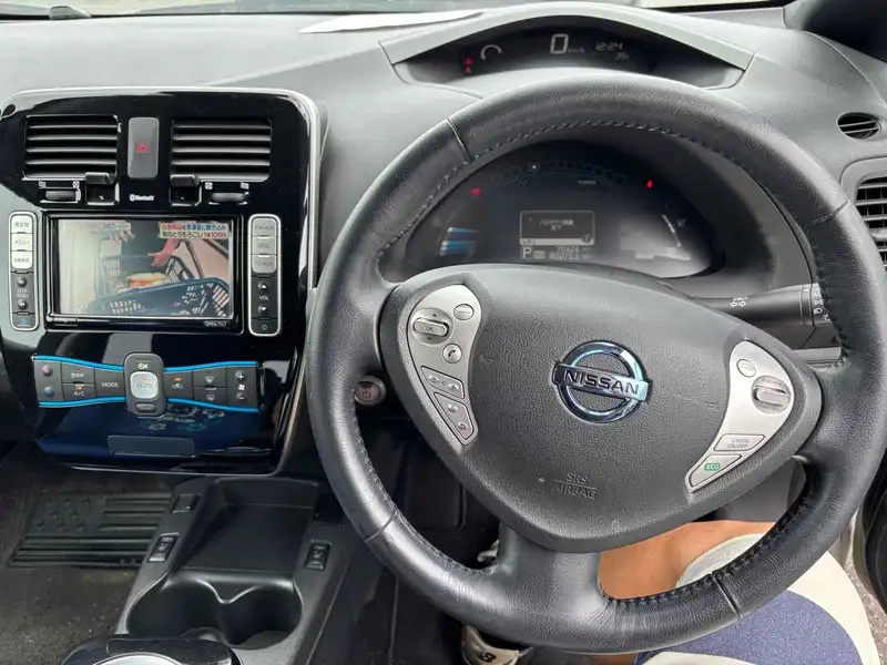 NISSAN LEAF 24X Thumbnail 5