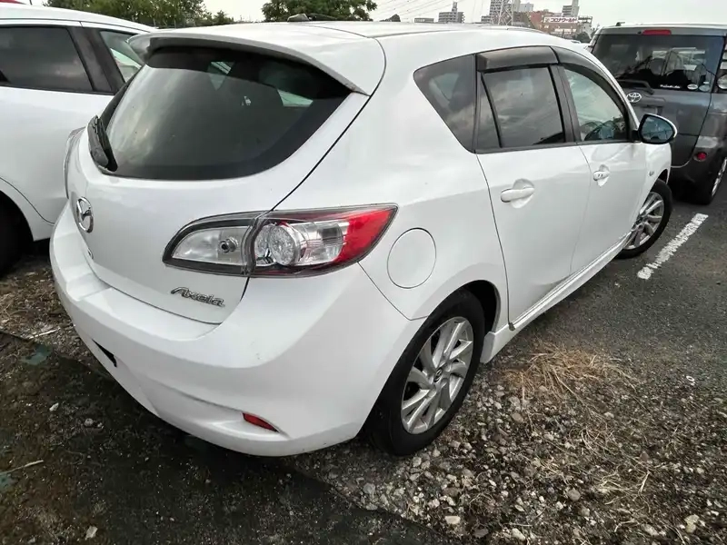 MAZDA AXELA SPORTS 15S Thumbnail 12