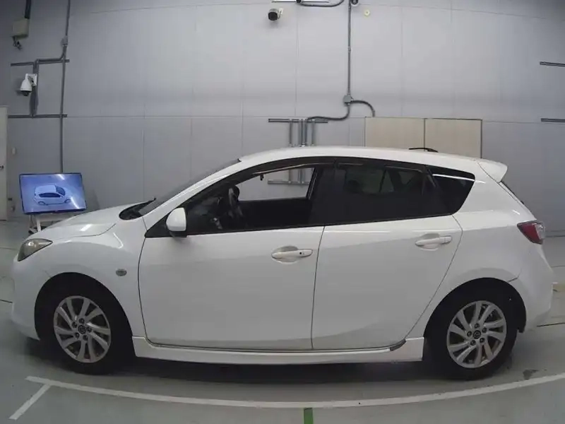 MAZDA AXELA SPORTS 15S Thumbnail 5
