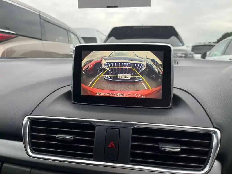MAZDA AXELA SPORT 20S TOURING Thumbnail 8