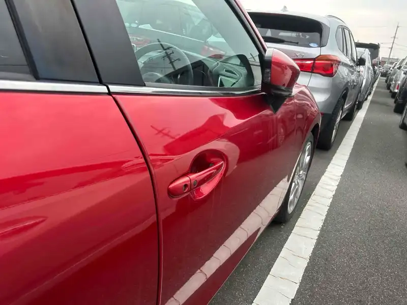 MAZDA AXELA SPORT 20S TOURING Thumbnail 10