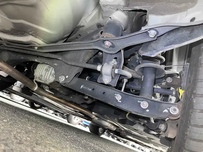 SUBARU LEGACY B4 LIMITED 4WD Thumbnail 26