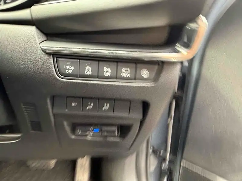 MAZDA 3 FASTBACK 20S L PACKAGE Thumbnail 11