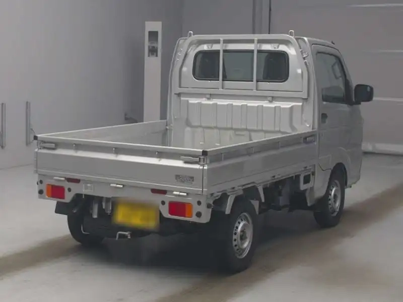SUZUKI CARRY TRUCK KC 4WD Thumbnail 2