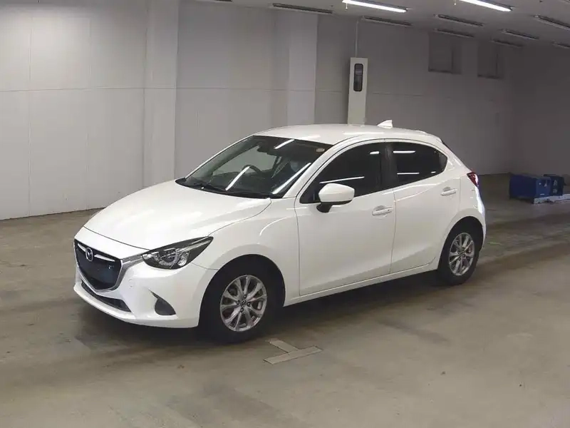MAZDA DEMIO 13S TOURING Thumbnail 4