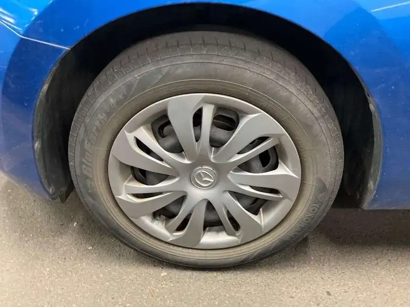 MAZDA DEMIO 13S Thumbnail 8