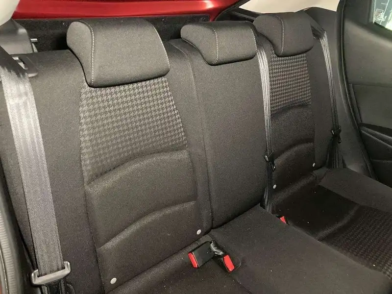 MAZDA DEMIO 13S Thumbnail 7