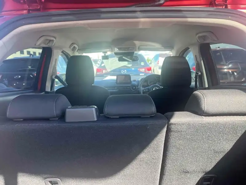 MAZDA DEMIO 13S Thumbnail 23