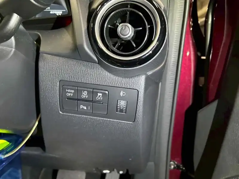 MAZDA DEMIO 13S Thumbnail 13