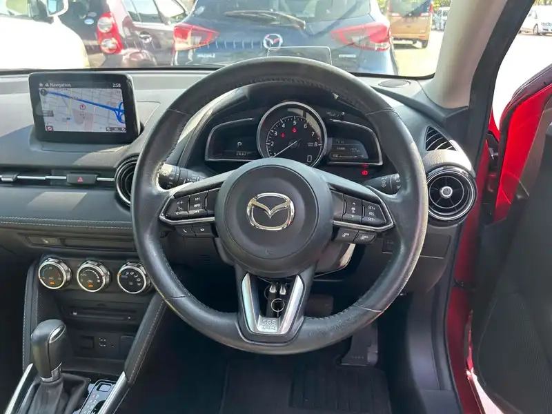 MAZDA DEMIO 15S TOURING Thumbnail 4