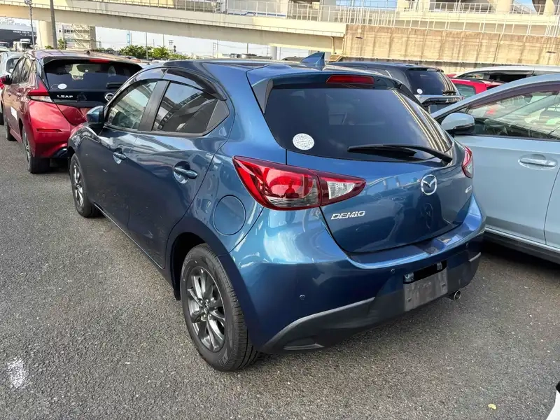MAZDA DEMIO 15 S TOURING Thumbnail 2