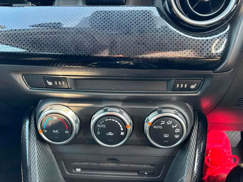 MAZDA DEMIO 15S Thumbnail 15