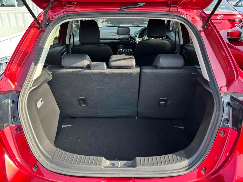 MAZDA DEMIO 15S Thumbnail 17