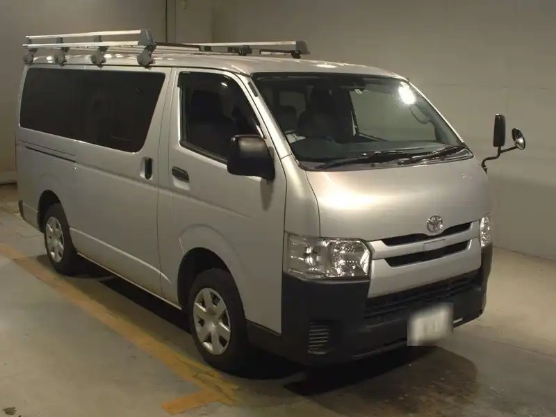 TOYOTA HIACE VAN DX Thumbnail 6