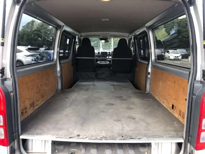 TOYOTA HIACE VAN DX Thumbnail 5