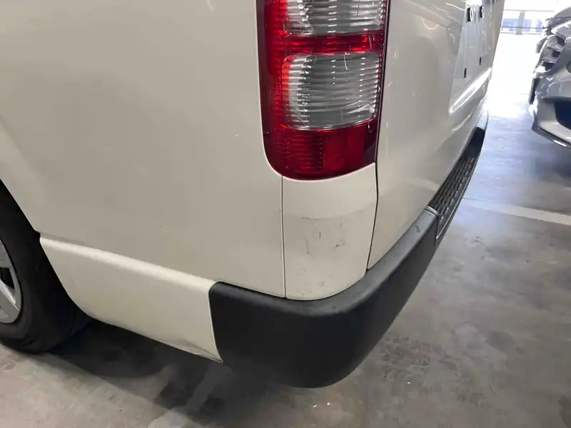 TOYOTA HIACE LONG DX Thumbnail 29