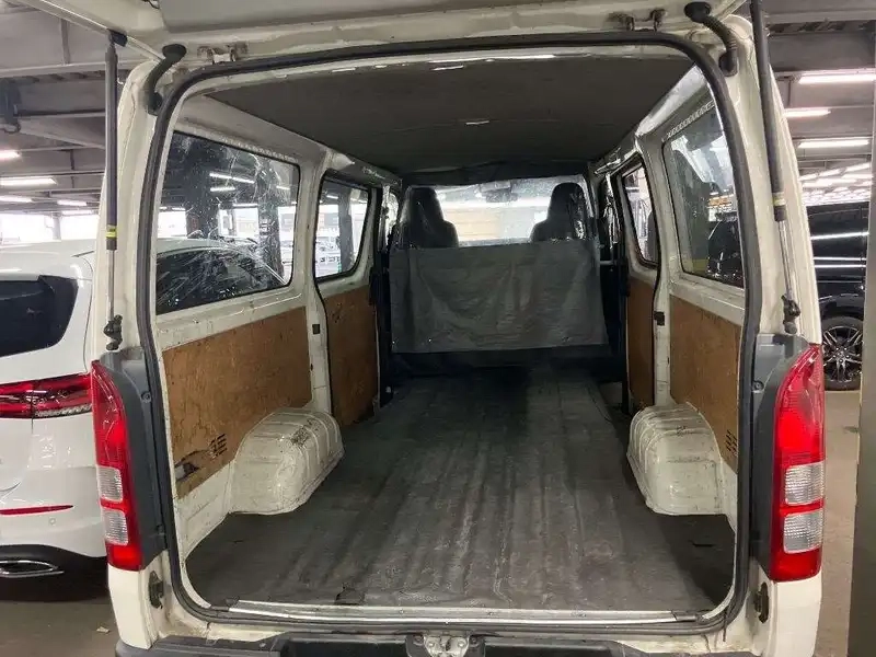 TOYOTA REGIUS ACE VAN LONGDX 4WD Thumbnail 8