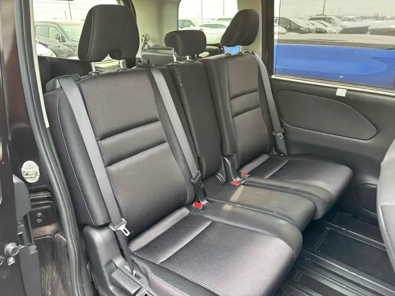 NISSAN SERENA HIGHWAY STAR Thumbnail 6